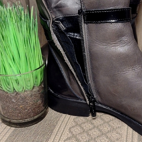 Stelle Monelle Italian Color Block Leather Bootie - Picture 11 of 16